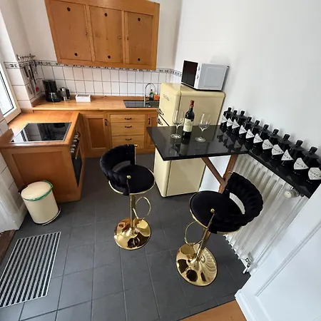 Апартаменты Whisperwood *