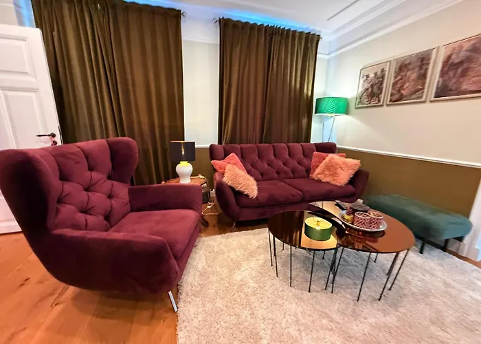 Whisperwood Colnrade