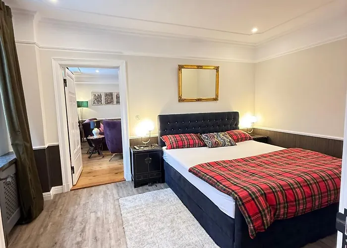 Whisperwood * Colnrade