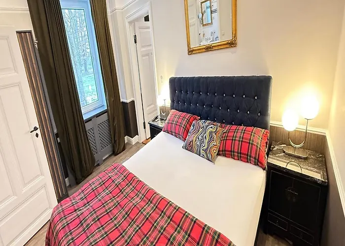 Whisperwood Apartment Colnrade