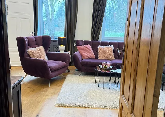 Апартаменты Whisperwood *