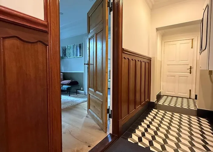 Whisperwood Апартаменты